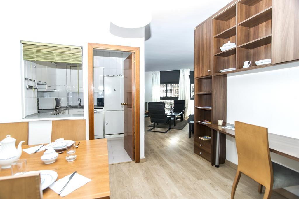 Apartment Bright Sagrada Familia Барселона Экстерьер фото