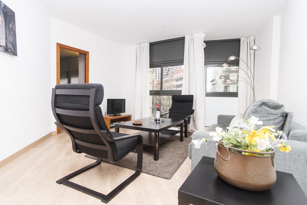 Apartment Bright Sagrada Familia Барселона Номер фото