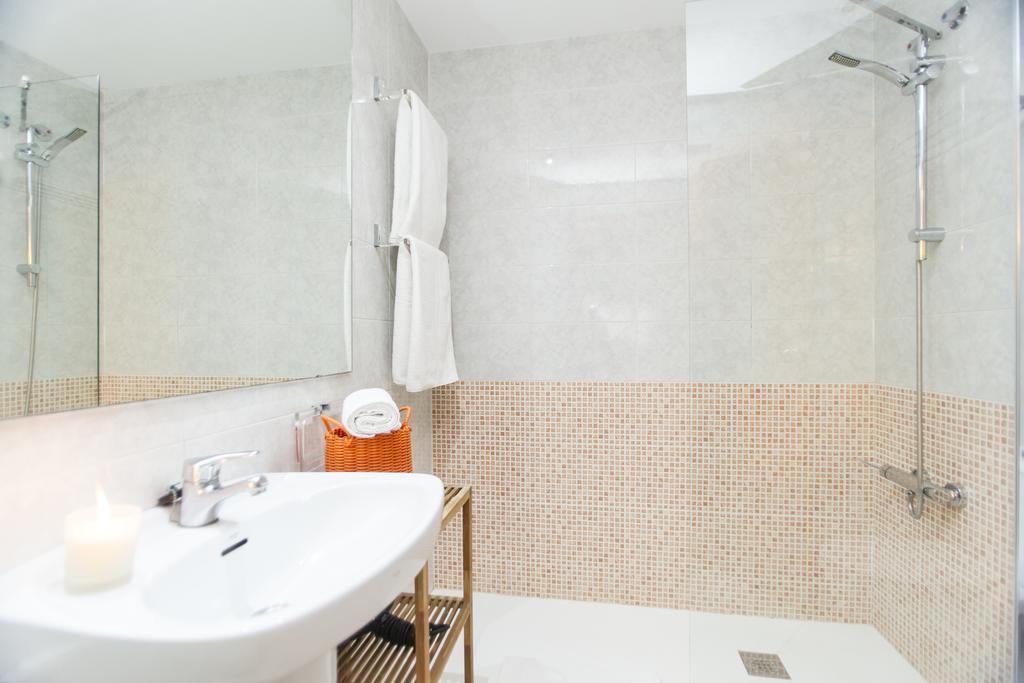 Apartment Bright Sagrada Familia Барселона Номер фото